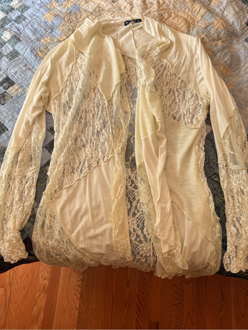 Lace & Knit Cascade Open-Front Women's Top - Cream - Picture 4 of 5